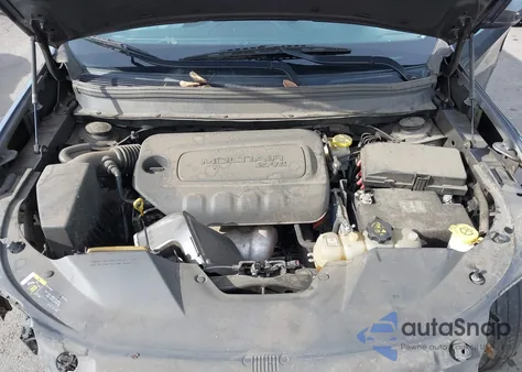 2019 Jeep Cherokee Latitude Plus Fwd из США, поврежденный, VIN 1C4PJLLB1KD366846